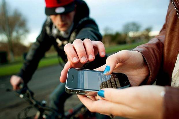 De ce ai lua un telefon care nu e al tau